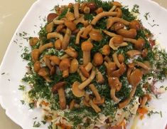 Салат с опятами и курицей